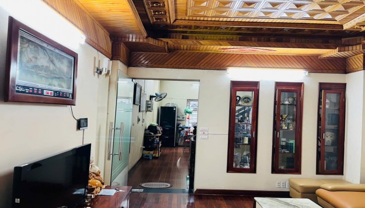 Cho thuê nhà Mặt Phố Ngọc Hồi kinh doanh, 6 tầng x 50m2, mt 4m, 4 ngủ, 20 Triệu